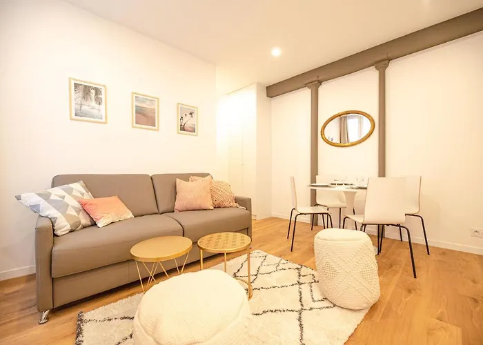 Cosy In Center - With Ac Ξενοδοχείο με διαμερίσματα
